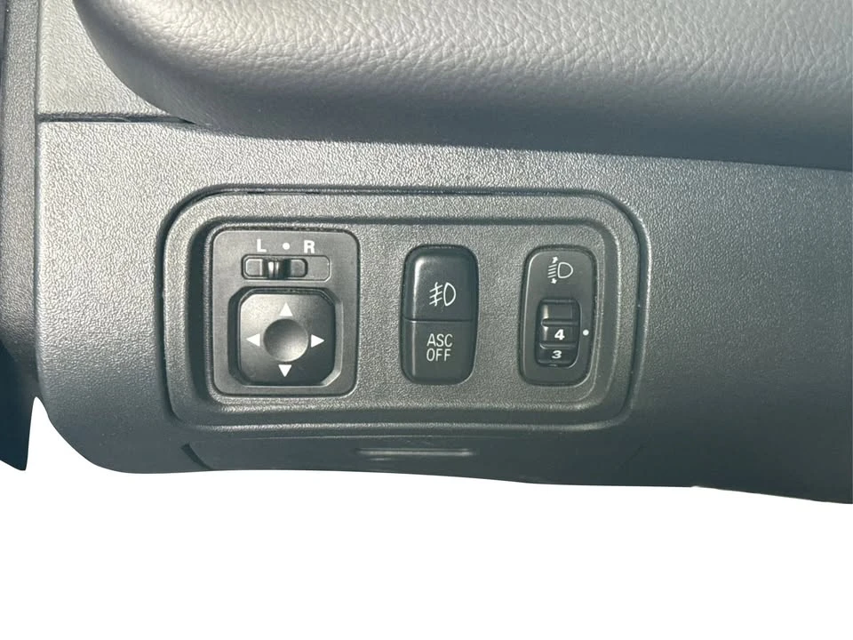2012 Mitsubishi Eclipse 4th Gen - Image 17 of 20
