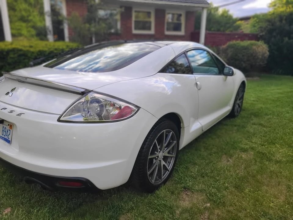 2012 Mitsubishi Eclipse 4th Gen - Image 3 of 11