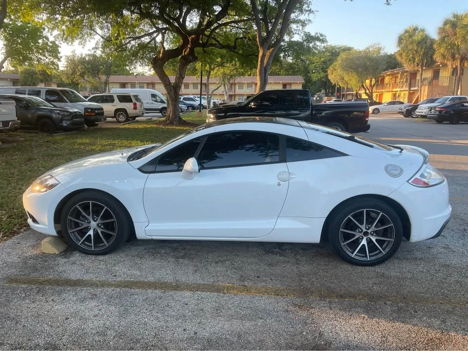 2012 Mitsubishi Eclipse 4th Gen - Image 3 of 14