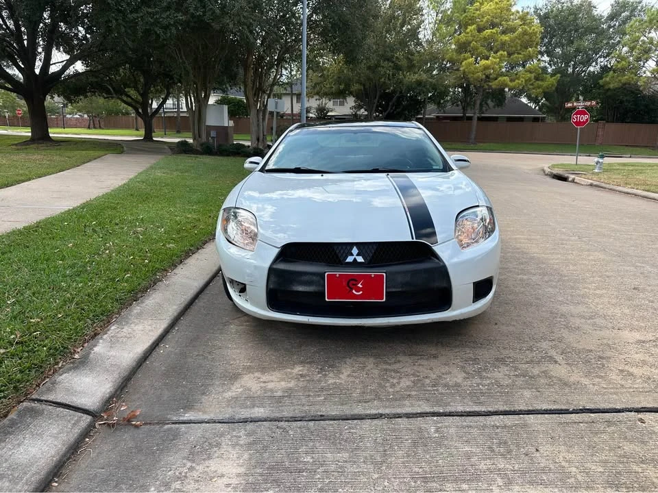 2012 Mitsubishi Eclipse 4th Gen - Image 2 of 11