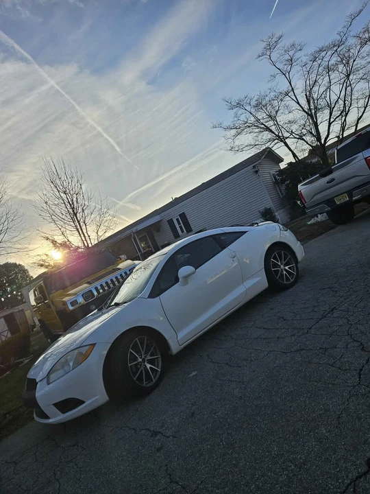 2012 Mitsubishi Eclipse 4th Gen - Image 3 of 5