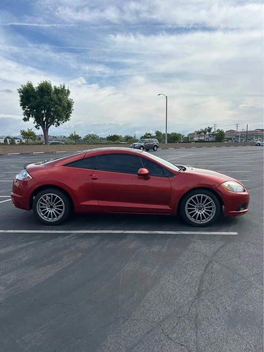 2012 Mitsubishi Eclipse 4th Gen - Image 4 of 10