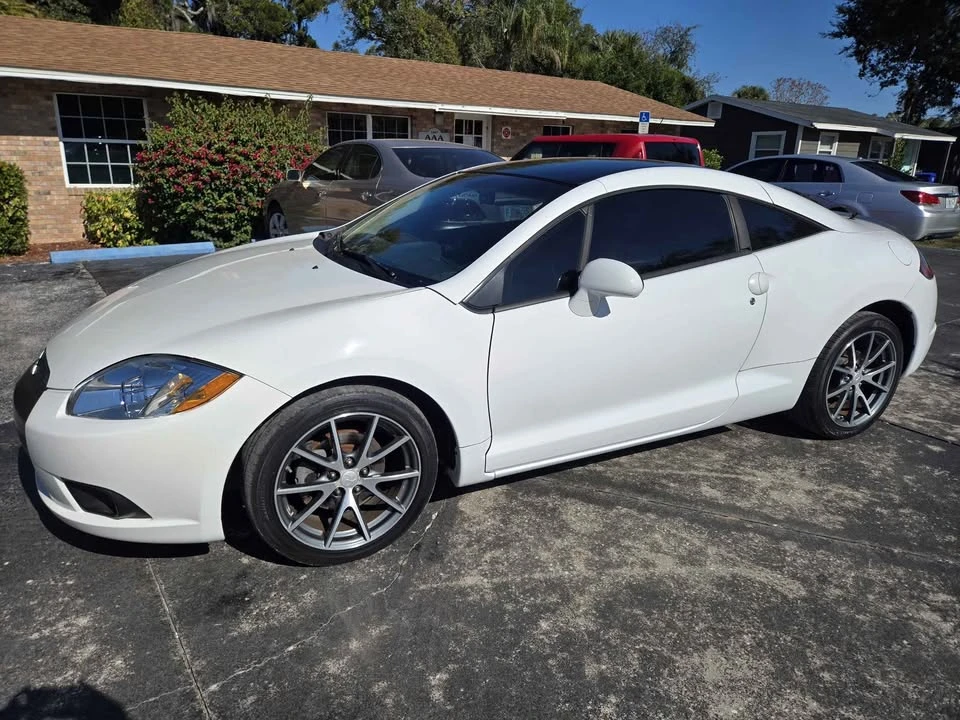 2012 Mitsubishi Eclipse 4th Gen - Image 2 of 10
