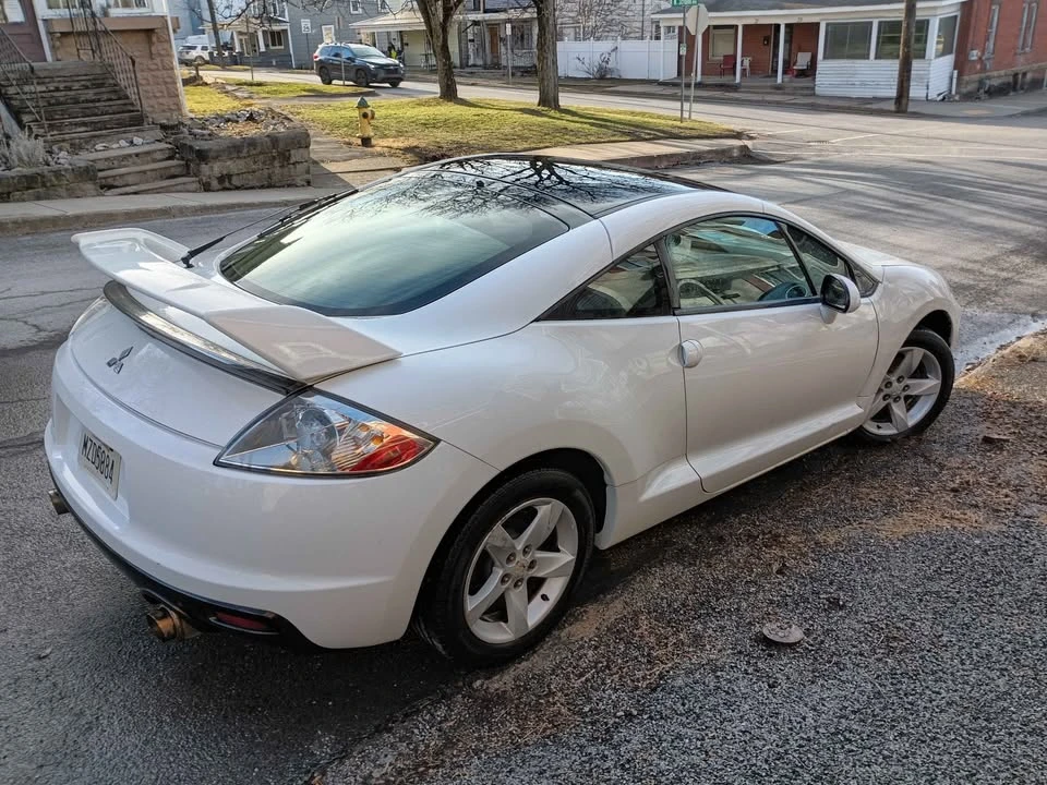 2012 Mitsubishi Eclipse 4th Gen - Image 4 of 10