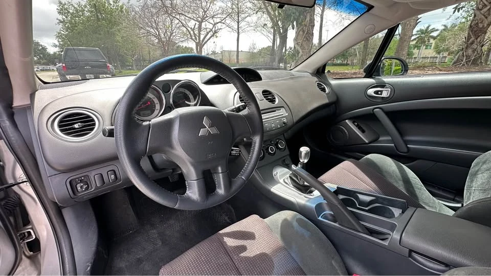 2012 Mitsubishi Eclipse 4th Gen - Image 9 of 12