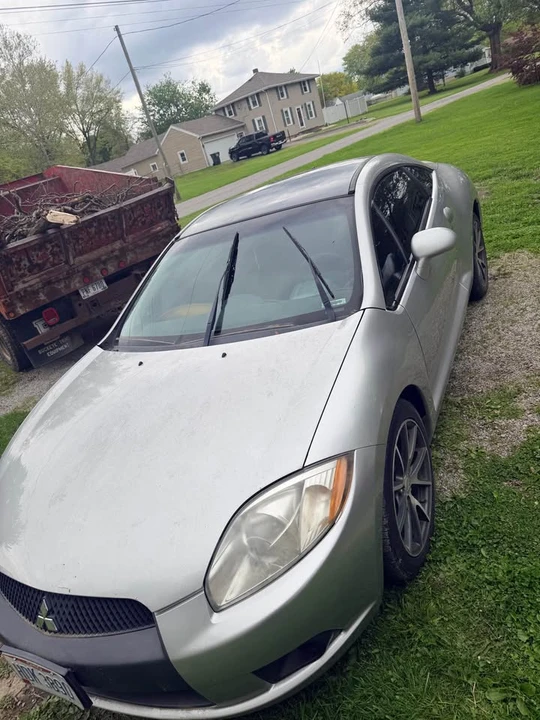 2012 Mitsubishi Eclipse 4th Gen - Image 2 of 2