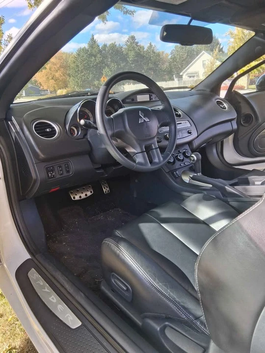 2012 Mitsubishi Eclipse 4th Gen - Image 3 of 4
