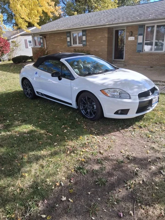 2012 Mitsubishi Eclipse 4th Gen - Image 2 of 4