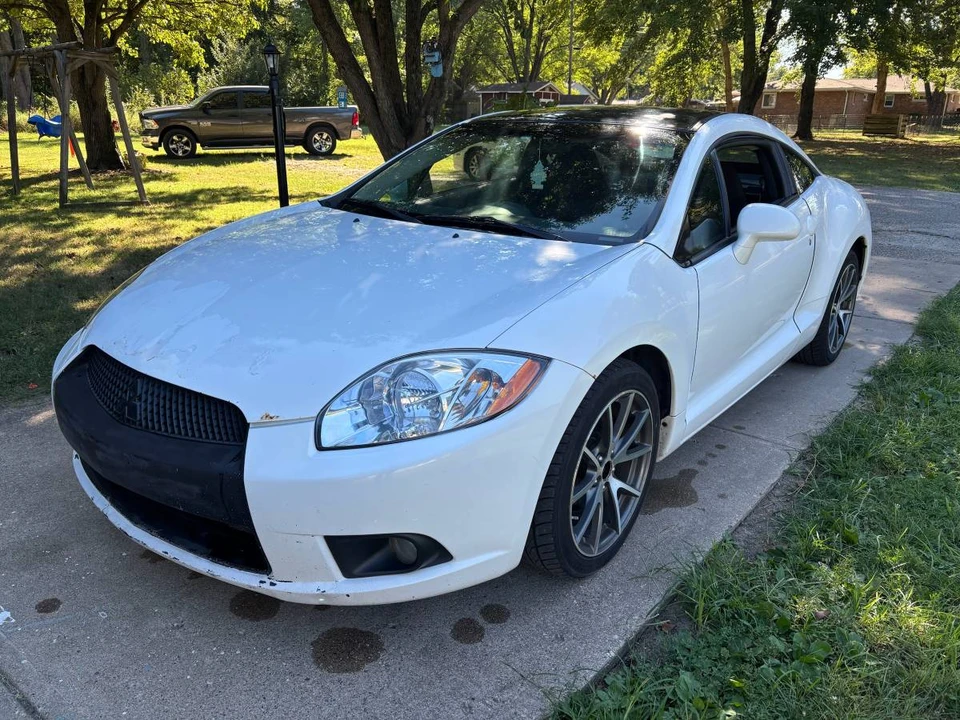 2012 Mitsubishi Eclipse 4th Gen - Image 4 of 14