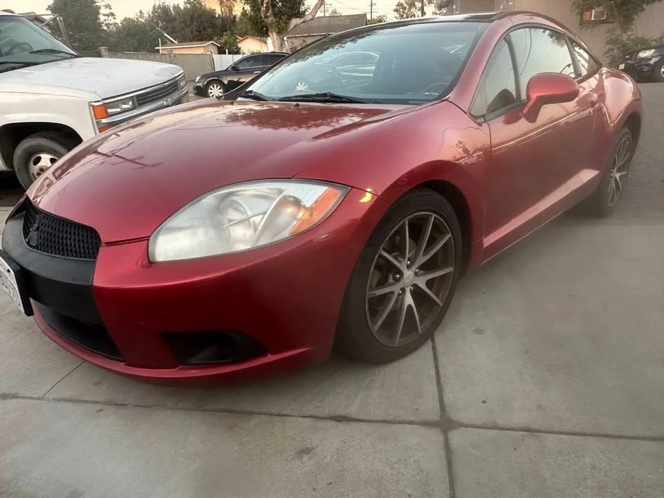2012 Mitsubishi Eclipse 4th Gen - Image 3 of 10