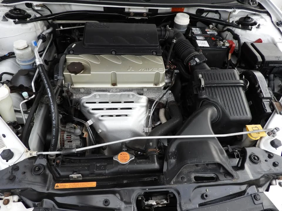 2012 Mitsubishi Eclipse 4th Gen - Image 9 of 10