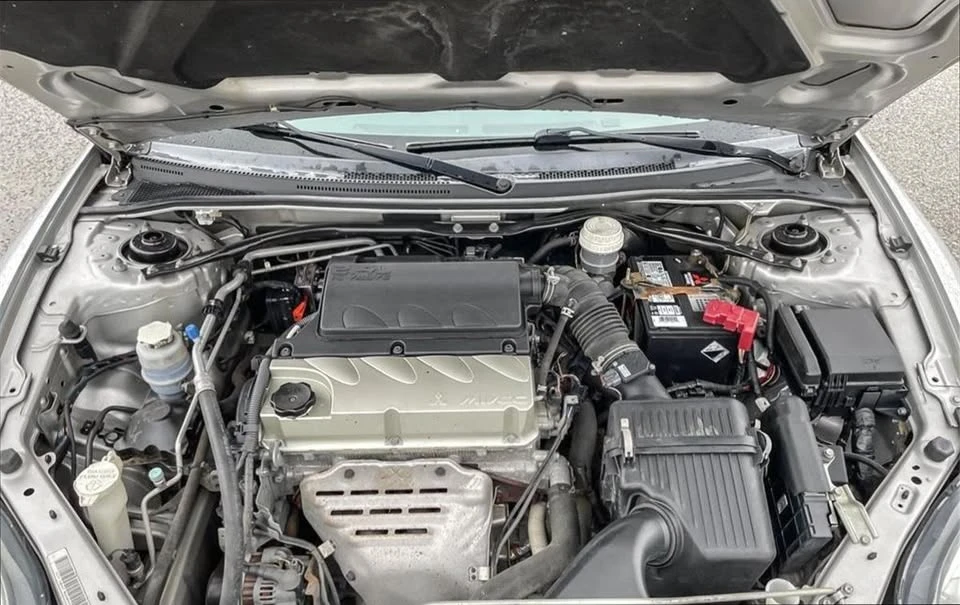 2012 Mitsubishi Eclipse 4th Gen - Image 8 of 18