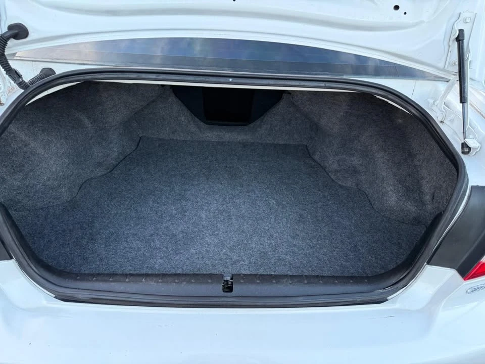 2012 Mitsubishi Galant 9th Gen - Image 11 of 15