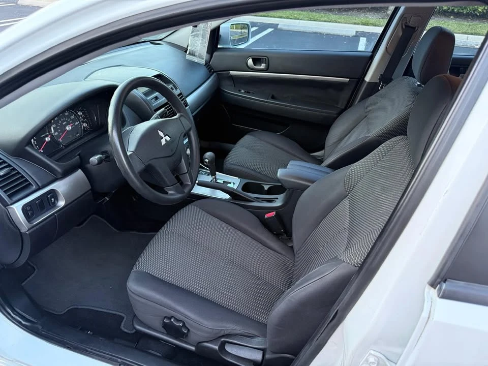 2012 Mitsubishi Galant 9th Gen - Image 9 of 15