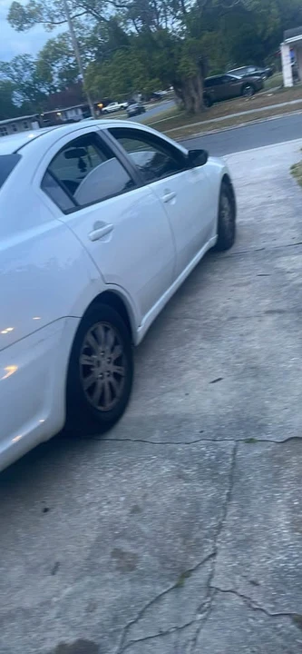 2012 Mitsubishi Galant 9th Gen - Image 2 of 5