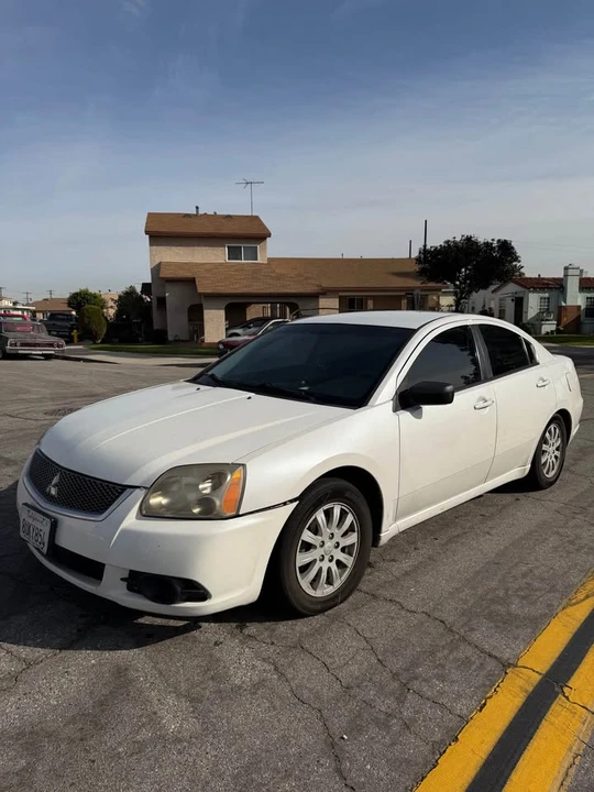 2012 Mitsubishi Galant 9th Gen - Image 2 of 12