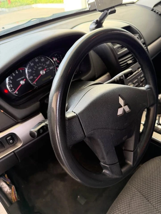 2012 Mitsubishi Galant 9th Gen - Image 7 of 12