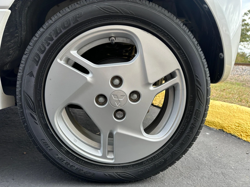 2012 Mitsubishi i-MiEV - Image 30 of 30