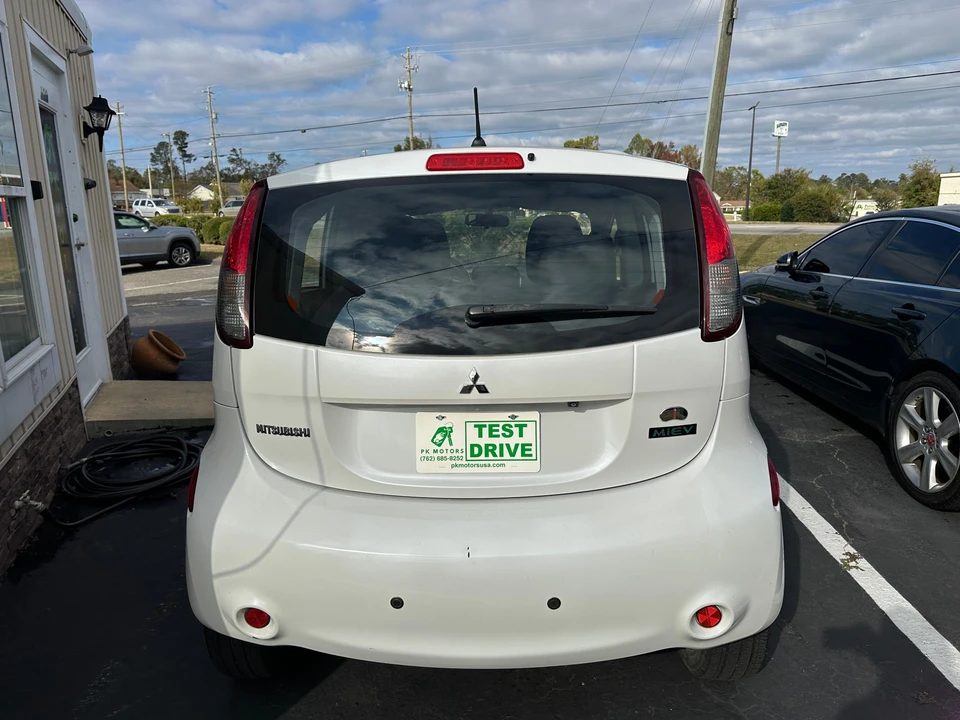 2012 Mitsubishi i-MiEV - Image 10 of 30