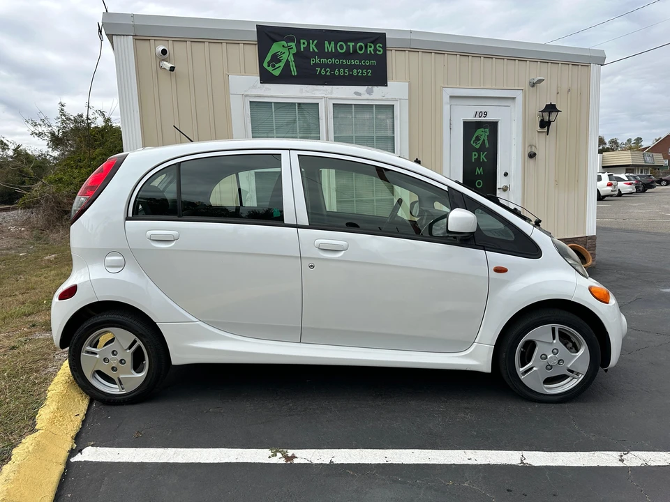 2012 Mitsubishi i-MiEV - Image 13 of 30