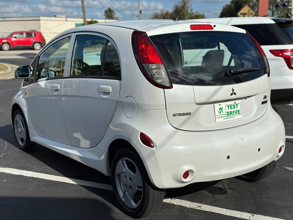 2012 Mitsubishi i-MiEV - Image 8 of 30