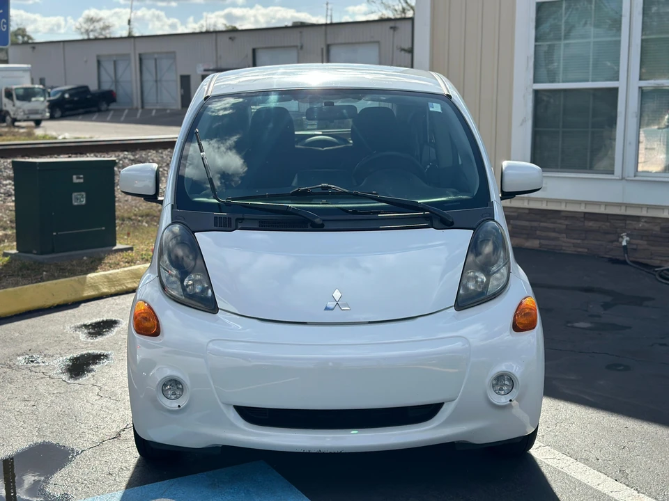 2012 Mitsubishi i-MiEV - Image 6 of 30