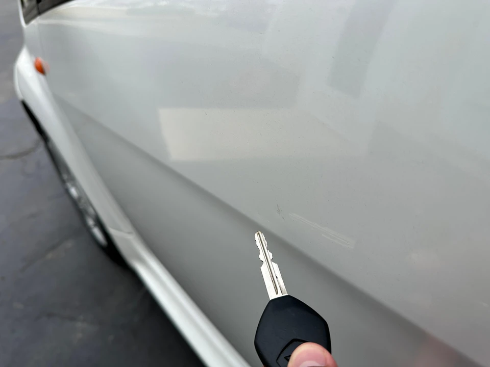 2012 Mitsubishi i-MiEV - Image 27 of 30