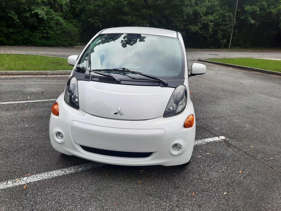 2012 Mitsubishi i-MiEV - Image 7 of 31