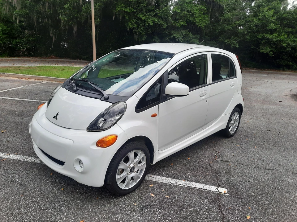 2012 Mitsubishi i-MiEV - Image 15 of 31
