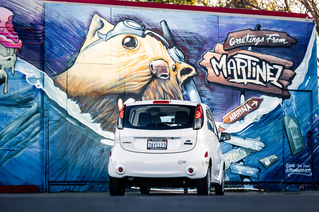 2012 Mitsubishi i-MiEV - Image 21 of 31