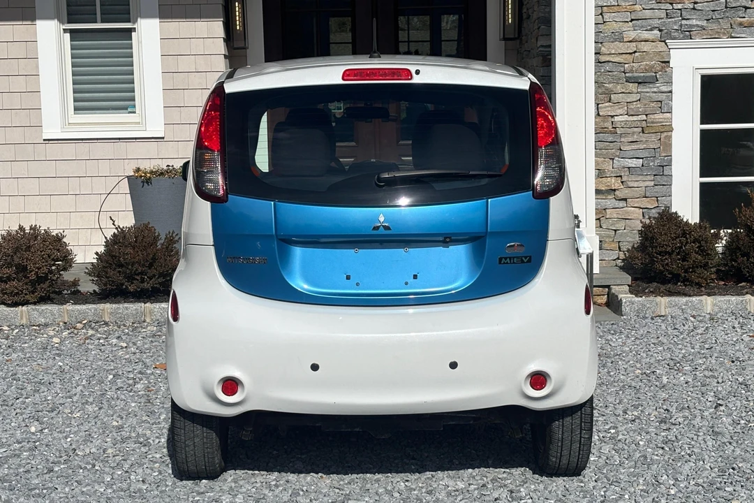 2012 Mitsubishi i-MiEV - Image 5 of 7