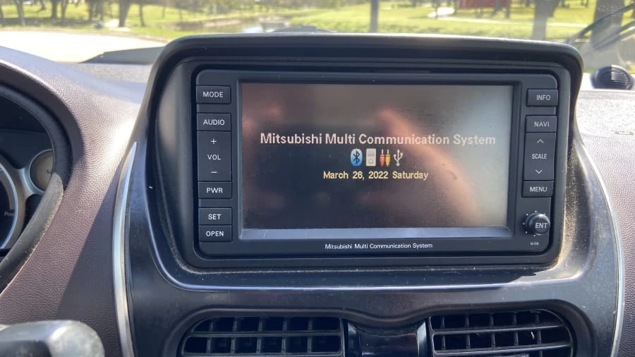 2012 Mitsubishi i-MiEV - Image 6 of 15