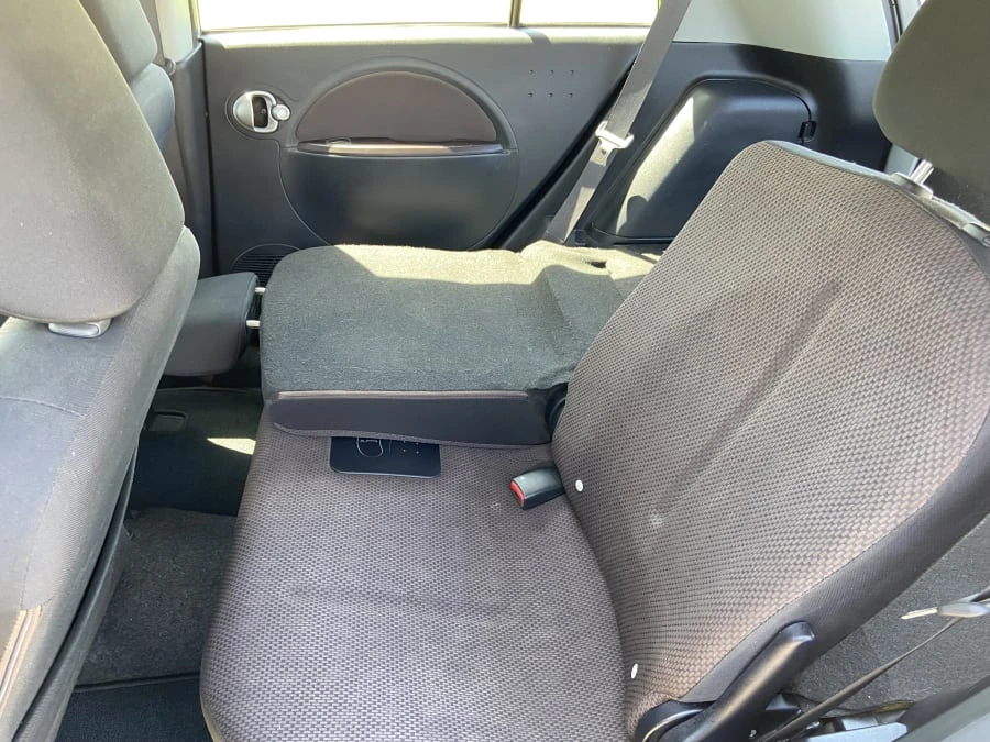 2012 Mitsubishi i-MiEV - Image 10 of 15