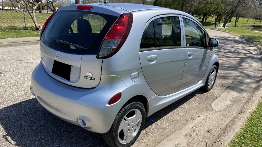 2012 Mitsubishi i-MiEV - Image 14 of 15