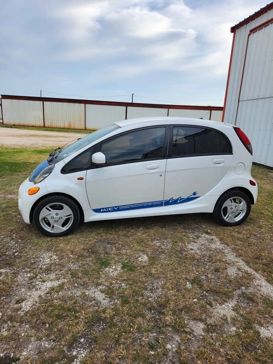 2012 Mitsubishi i-MiEV - Image 3 of 14