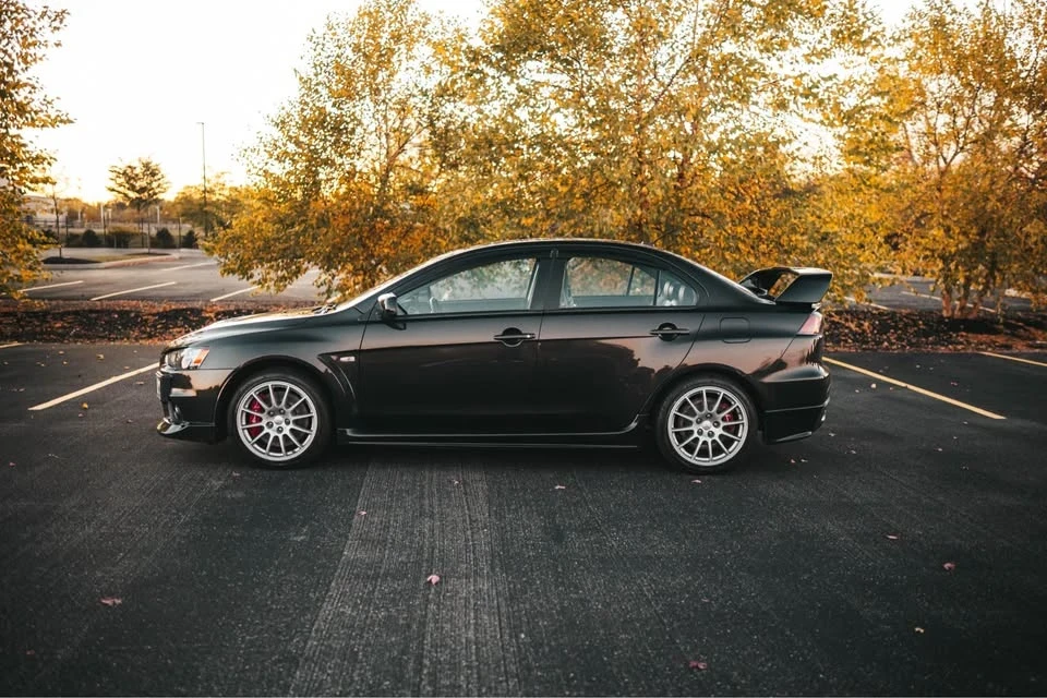 2012 Mitsubishi Lancer Evolution X 9th Gen - Image 2 of 19