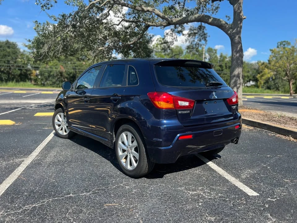 2012 Mitsubishi Outlander - Image 5 of 14
