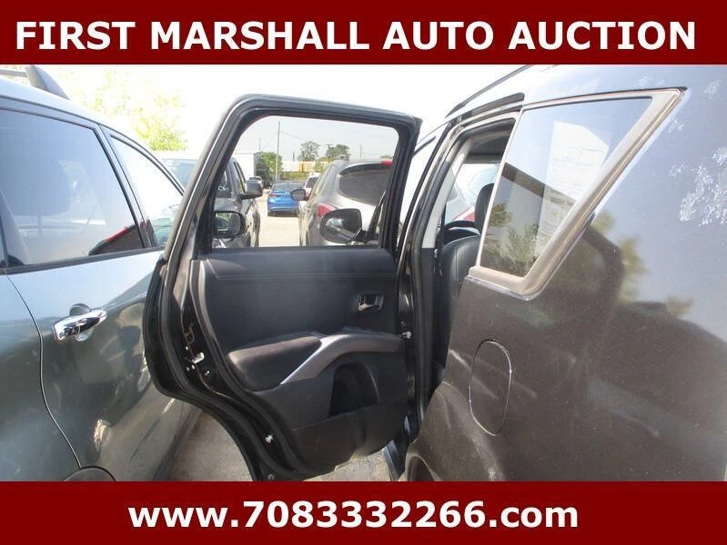 2012 Mitsubishi Outlander - Image 3 of 6