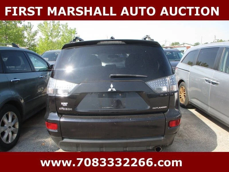 2012 Mitsubishi Outlander - Image 2 of 6