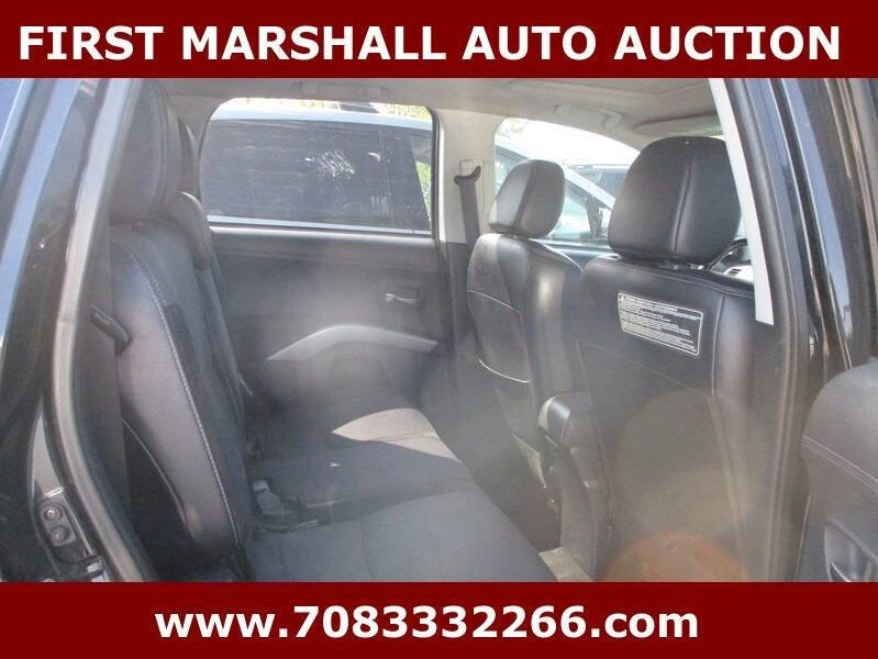 2012 Mitsubishi Outlander - Image 5 of 6