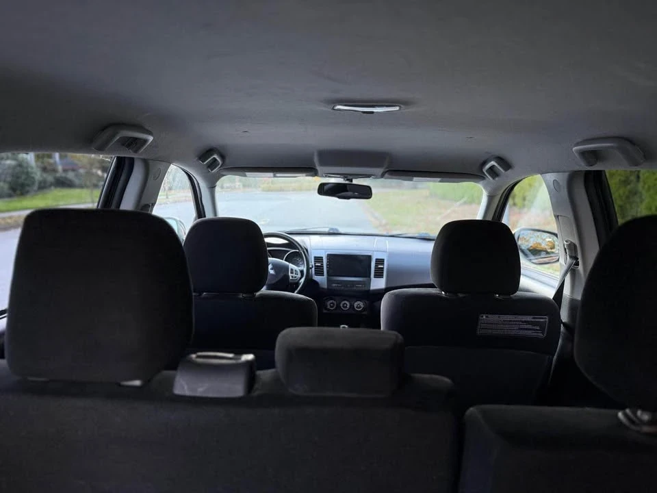 2012 Mitsubishi Outlander - Image 5 of 15
