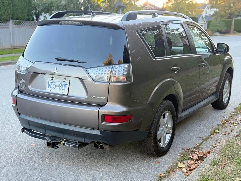 2012 Mitsubishi Outlander - Image 14 of 15