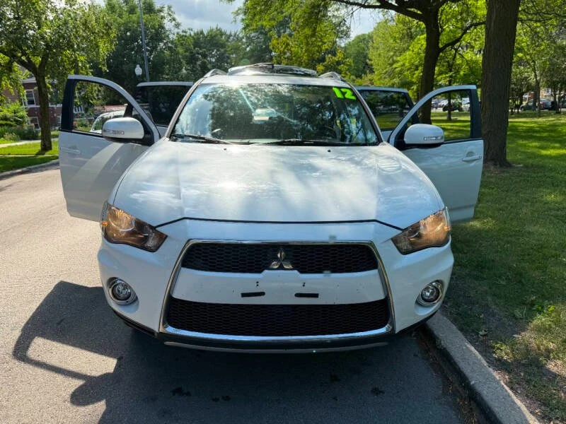2012 Mitsubishi Outlander - Image 8 of 19