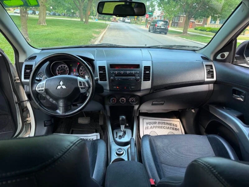 2012 Mitsubishi Outlander - Image 15 of 19