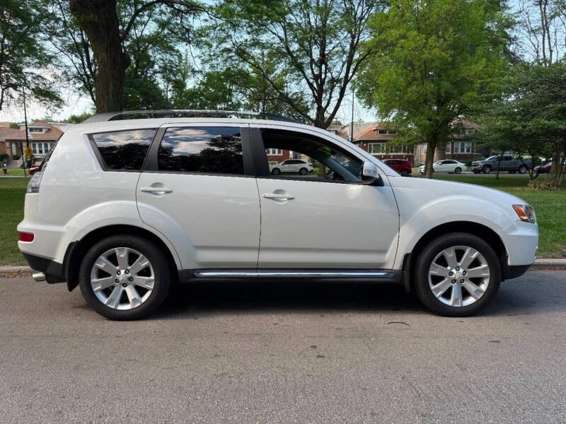 2012 Mitsubishi Outlander - Image 3 of 19