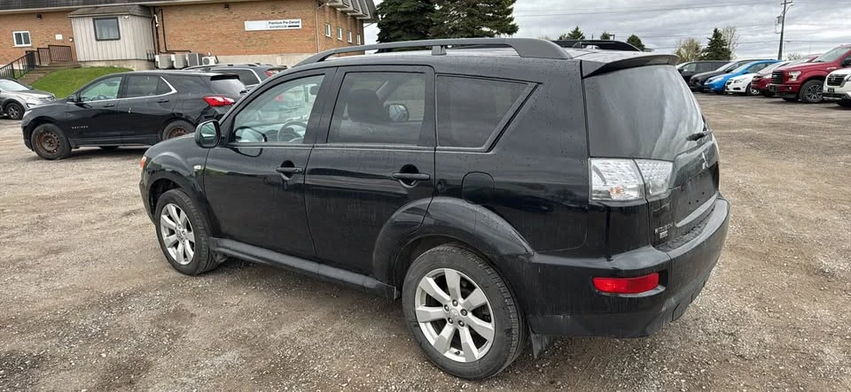 2012 Mitsubishi Outlander - Image 3 of 20