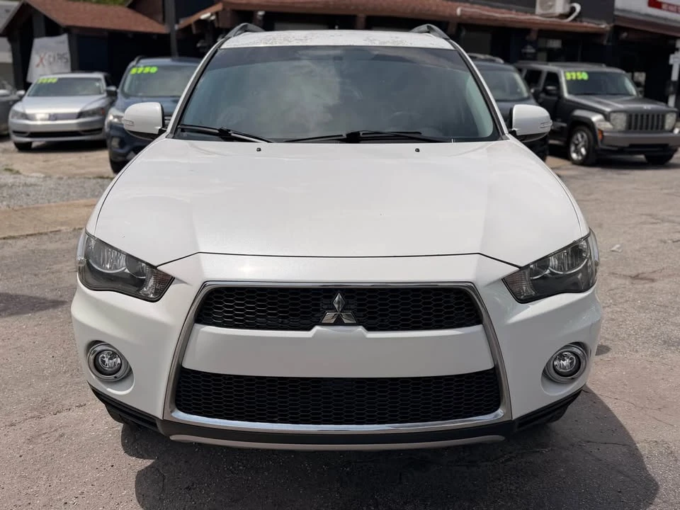 2012 Mitsubishi Outlander - Image 11 of 17