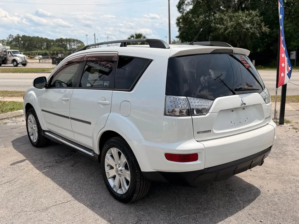 2012 Mitsubishi Outlander - Image 4 of 17