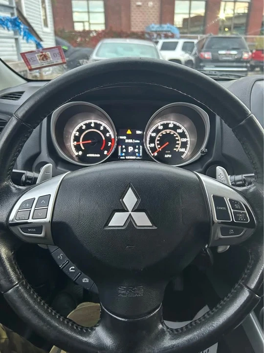 2012 Mitsubishi Outlander - Image 14 of 18