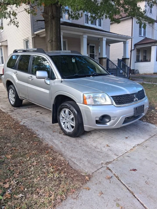 2012 Mitsubishi Outlander - Image 4 of 12